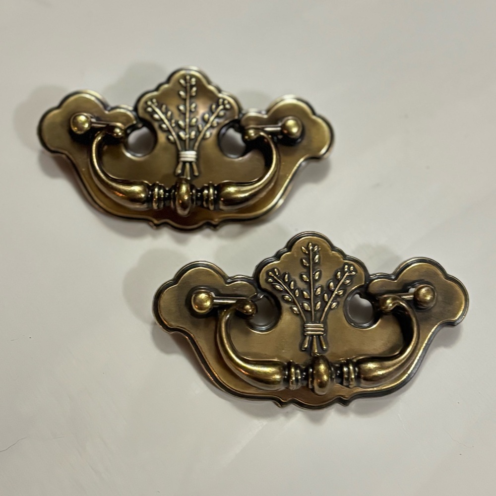 Vintage Brass Drawer Pulls • Embossed Wheat Decoration Set of 2